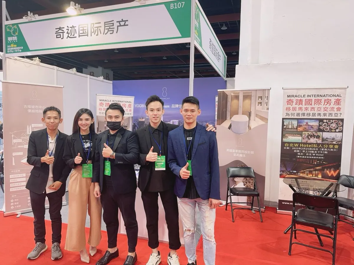 Miracle International booth, Taiwan